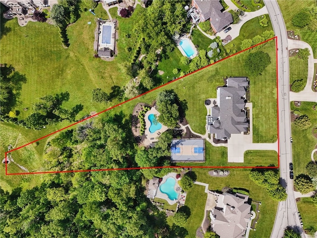 527 Salem Heights Dr, Pine Twp Nal, PA 15044 - aerial overview of property's location with a pool and property boundaries highlighted