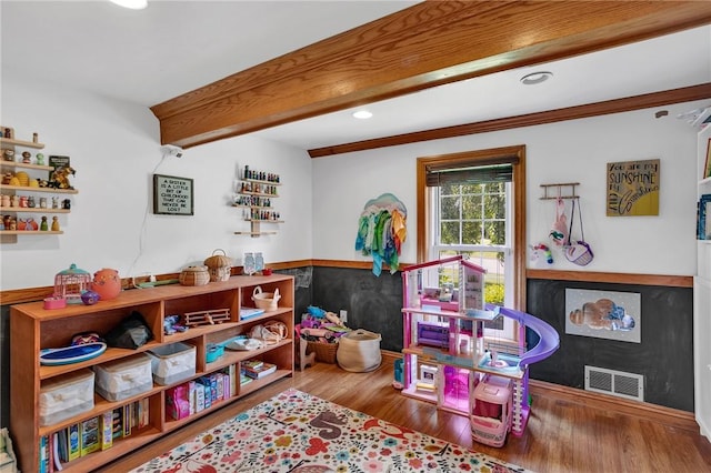 600 Buckingham Dr, Hempfield Twp, PA 15601 - playroom featuring beam ceiling, wood finished floors, and recessed lighting