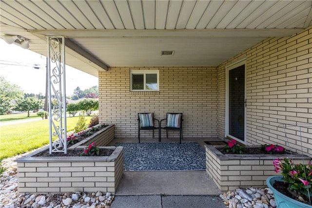 127 Craig Dr, Hempfield Twp Wml, PA 15601 - view of porch