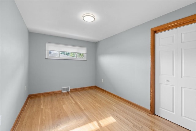 127 Craig Dr, Hempfield Twp Wml, PA 15601 - empty room featuring light wood-type flooring and baseboards