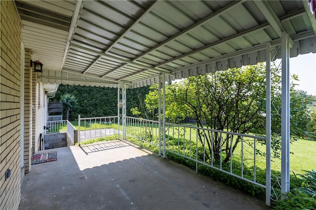 127 Craig Dr, Hempfield Twp Wml, PA 15601 - view of patio / terrace