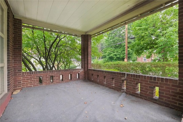 3855 Hiawatha St, Brighton Heights, PA 15212 - view of patio / terrace