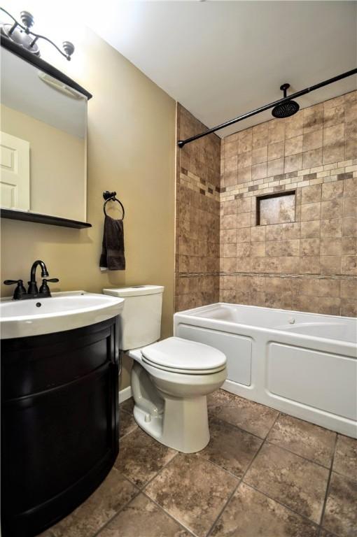 151 Greenlea Dr, Moon/Crescent Twp, PA 15108 - photo 21
