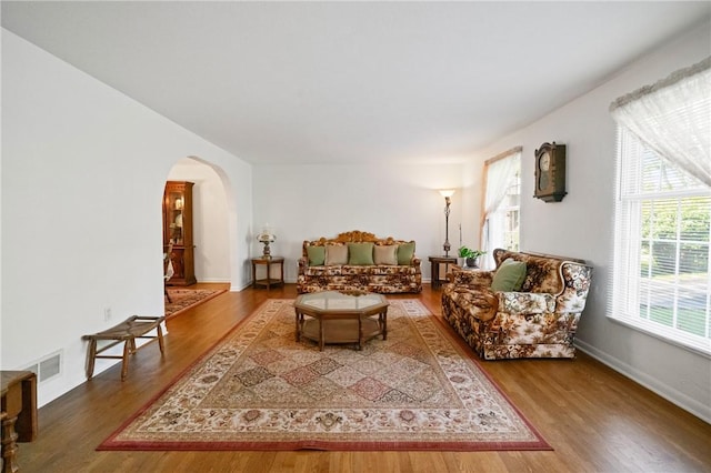 152 N Jamestown Rd, Moon/Crescent Twp, PA 15108 - living area with wood finished floors and arched walkways
