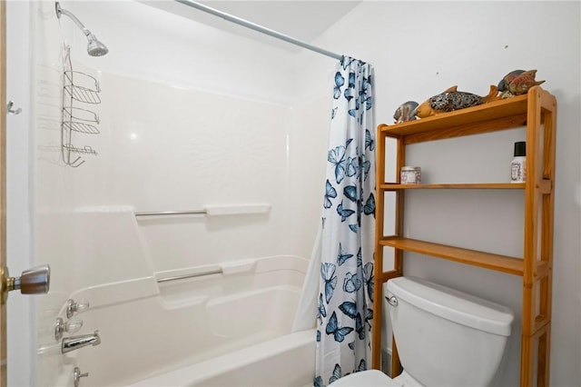 152 N Jamestown Rd, Moon/Crescent Twp, PA 15108 - full bathroom featuring shower / bathtub combination with curtain and toilet