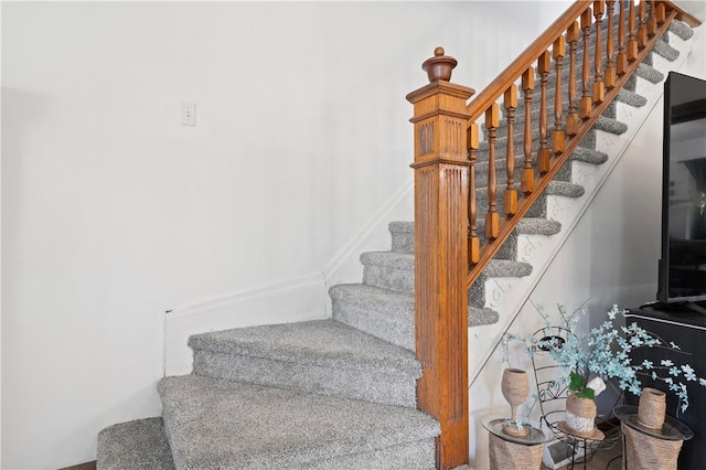 104 Overholt Dr, Scottdale, PA 15683 - view of stairway