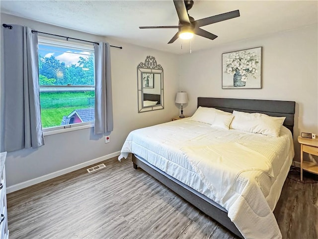 108 Bucks Rd, Cranberry Twp, PA 16066 - bedroom with wood finished floors, baseboards, and ceiling fan