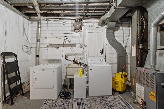 1332 Diana St, Troy Hill, PA 15212 - washroom with washing machine and clothes dryer
