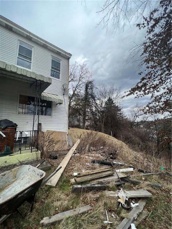 109 Griffith St, Millvale, PA 15209 - view of yard