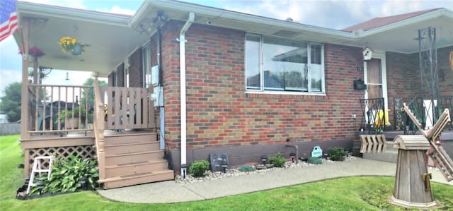 132 Sherwood St, Belle Vernon Fay, PA 15012 - view of side of property with brick siding