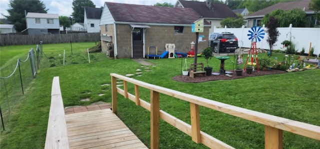 132 Sherwood St, Belle Vernon Fay, PA 15012 - view of yard with a residential view and an outdoor structure