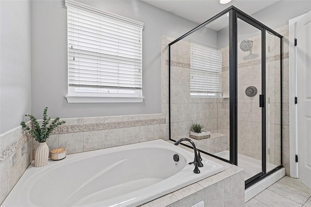 1009 Grey Fox Cir, Scott Twp Sal, PA 15017 - full bath with a garden tub and a shower stall
