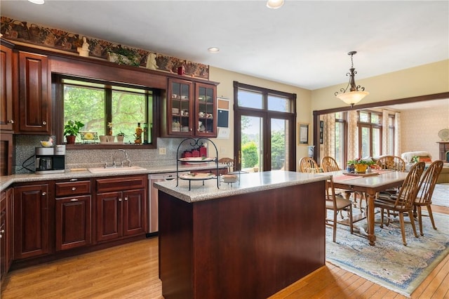 26 Indian Fields Trl, Lower Burrell, PA 15068 - kitchen featuring a sink, light wood-style floors, healthy amount of natural light, decorative light fixtures, and recessed lighting