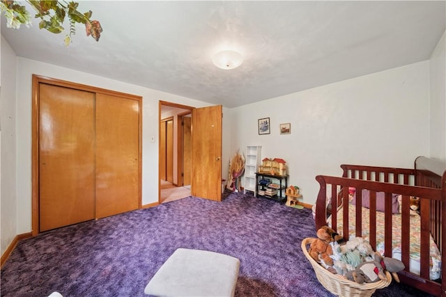 431 Darrell Dr, Penn Hills, PA 15235 - bedroom featuring carpet floors, baseboards, and a closet
