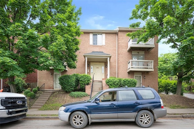 3266 Ward St Unit 8, Oakland, PA 15213 - multi unit property with stairway