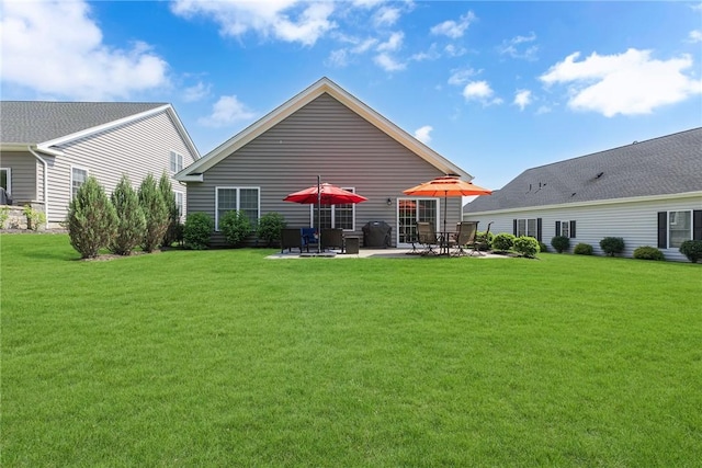 273 Jefferson Ln, Cranberry Twp, PA 16066 - back of house featuring a yard and a patio area
