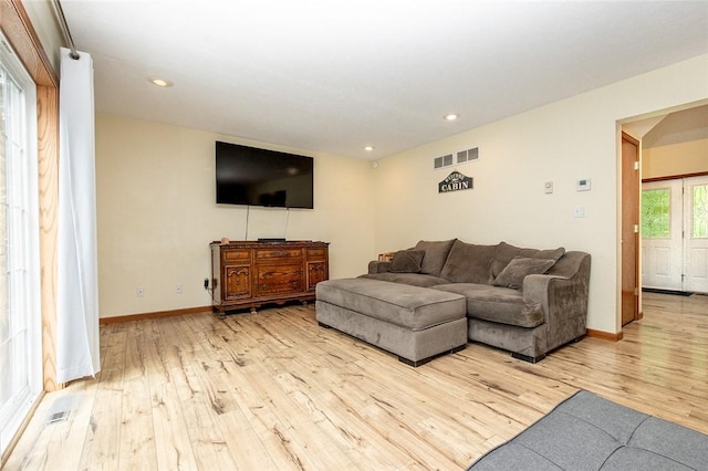 40 Walter Rd, Pine Twp Mer, PA 16127 - living area featuring light wood-style flooring, baseboards, and recessed lighting