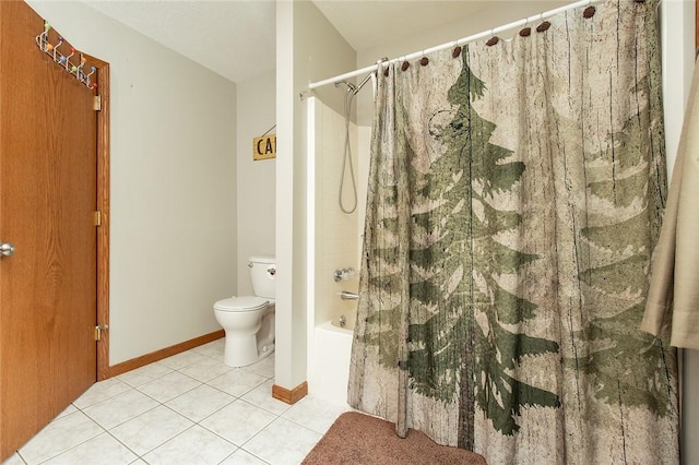40 Walter Rd, Pine Twp Mer, PA 16127 - full bath with tile patterned flooring, toilet, shower / bath combination with curtain, and baseboards