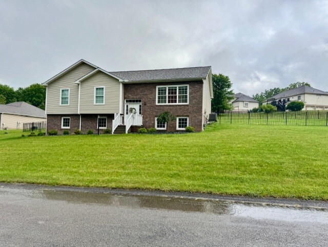 196 Weathervane Dr, Slippery Rock Twp But, PA 16057 - bi-level home with brick siding and central AC
