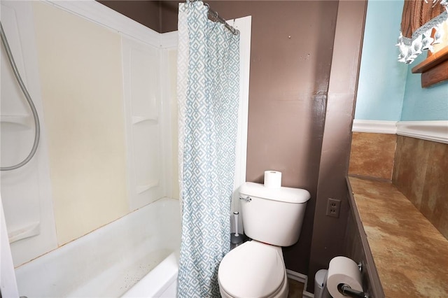 409 Summit St, Grove City Boro, PA 16127 - full bath with toilet and shower / tub combo