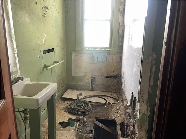 189 Beaver St, Leetsdale, PA 15056 - view of bathroom