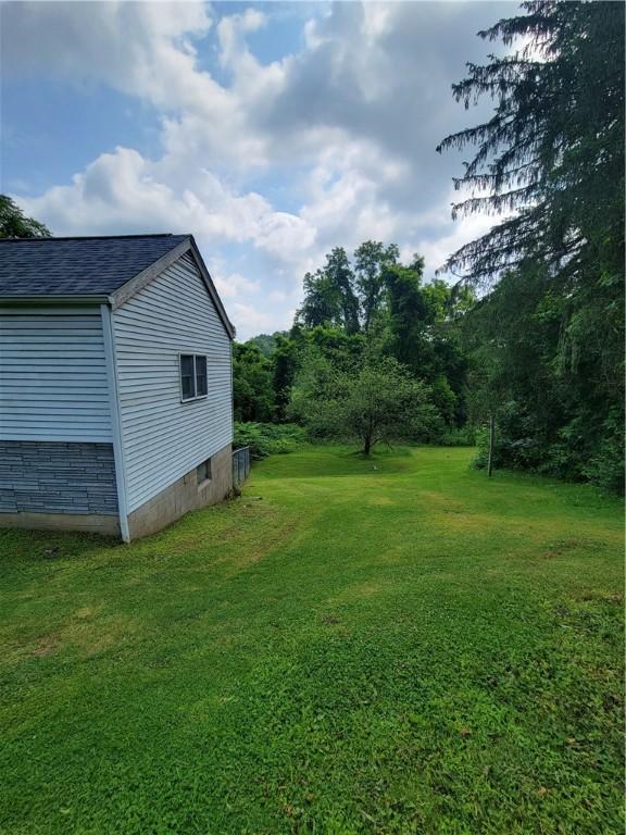 36 Daisytown Rd, Centerville, PA 15427 - view of grassy yard
