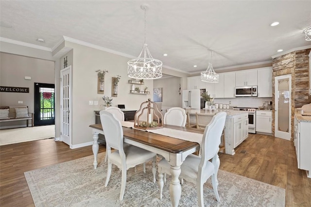 106 Fineview Cir, Brighton Twp, PA 15009 - dining space featuring recessed lighting, wood finished floors, ornamental molding, and baseboards