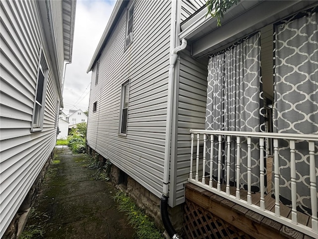 135 Hamilton Ave, Vandergrift Wml, PA 15690 - view of side of property