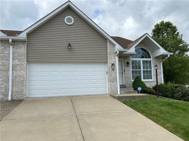 607 Crestview Ln, Lower Burrell, PA 15068 - single story home featuring brick siding, driveway, an attached garage, and a front lawn