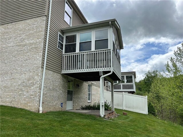 607 Crestview Ln, Lower Burrell, PA 15068 - back of house featuring brick siding
