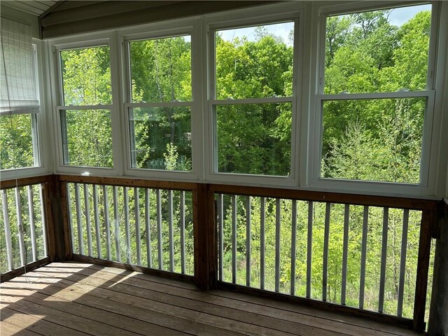 607 Crestview Ln, Lower Burrell, PA 15068 - view of unfurnished sunroom