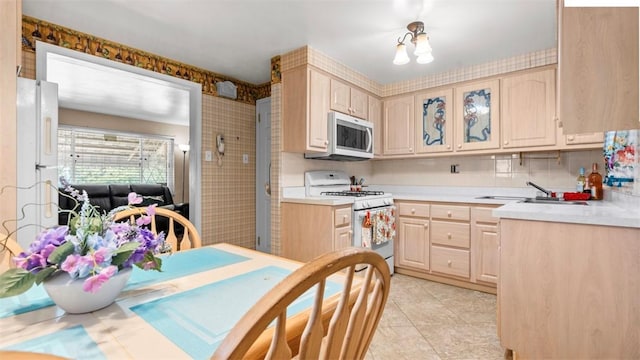900 Grand Ave, Aliquippa, PA 15001 - photo 6
