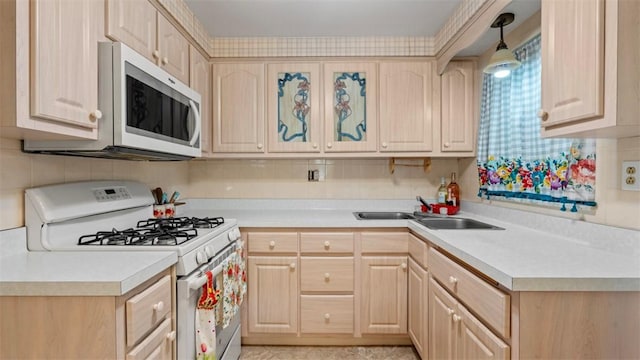 900 Grand Ave, Aliquippa, PA 15001 - photo 8
