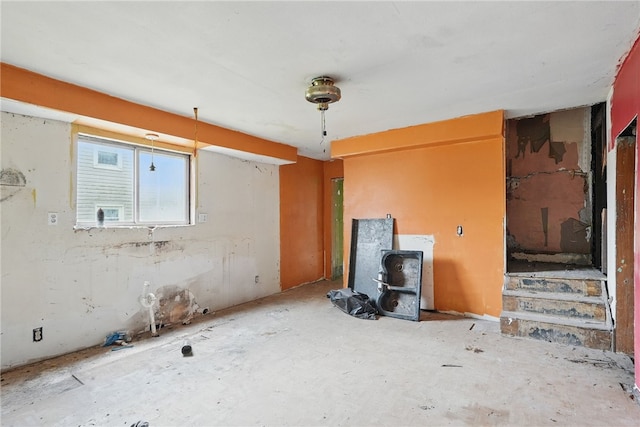 311 State Route 66, Leechburg Boro, PA 15656 - view of unfurnished room