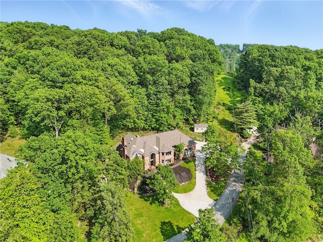 559 Normandy Ct, Fox Chapel, PA 15238 - view of subject property featuring a heavily wooded area