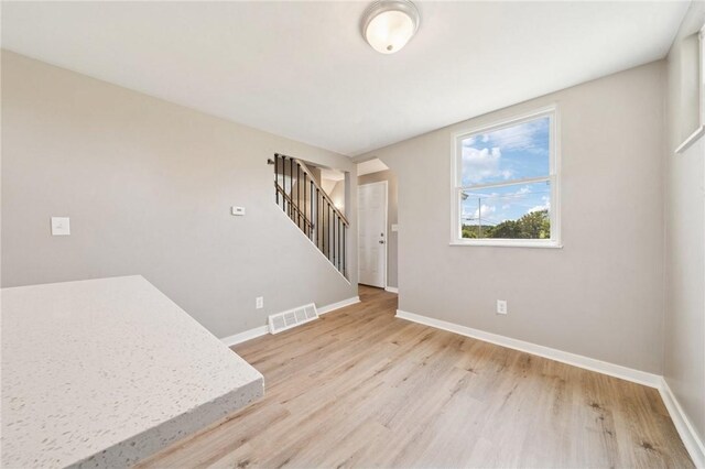 303 Sinclair St, New Kensington, PA 15068 - photo 7