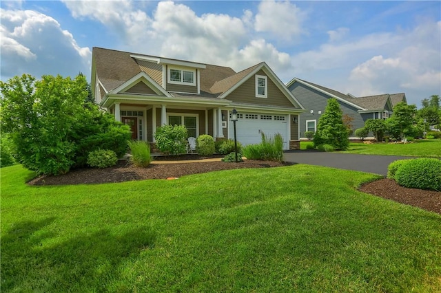 109 Summer Ln, Mount Pleasant Twp Was, PA 15057 - craftsman-style house featuring asphalt driveway and a front yard