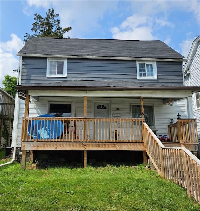 105 Longfellow St, Vandergrift Wml, PA 15690 - view of front facade featuring a porch