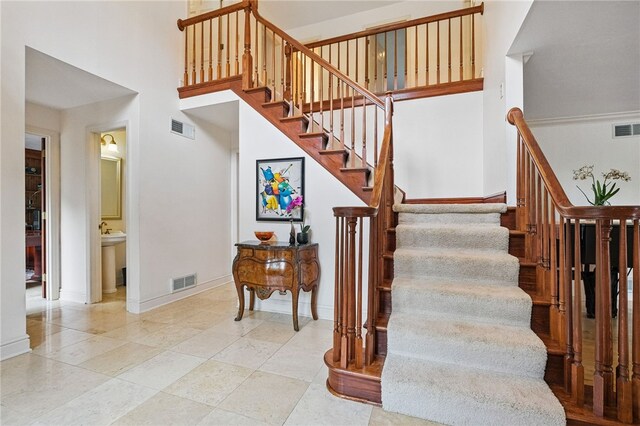 2599 Rossmoor Dr, Saint Clair, PA 15241 - photo 6