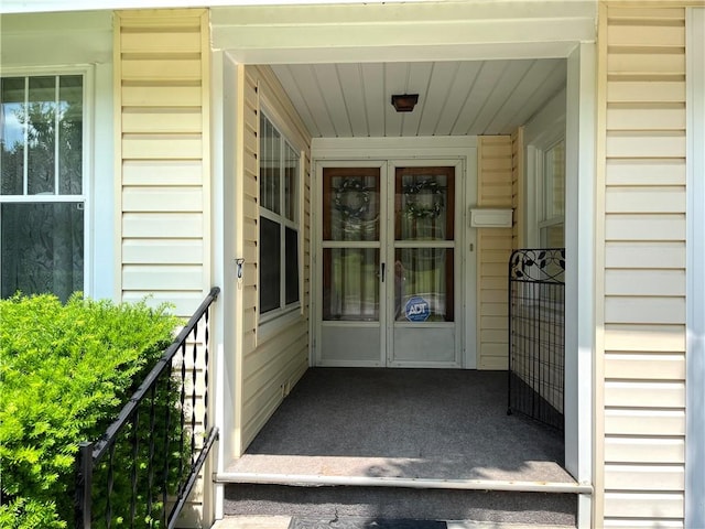 231 Center St, Slippery Rock Boro, PA 16057 - property entrance