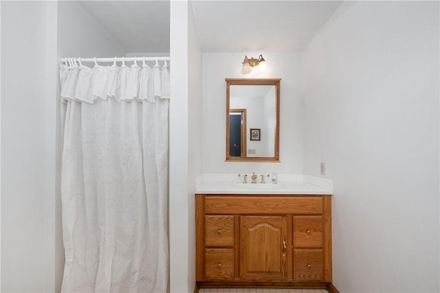 109 Old Hickory Ln, Pine Twp Mer, PA 16127 - full bath featuring vanity and a shower with curtain