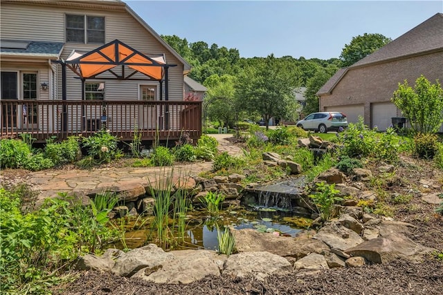 360 Steeplechase Dr, Cranberry Twp, PA 16066 - view of yard with a wooden deck