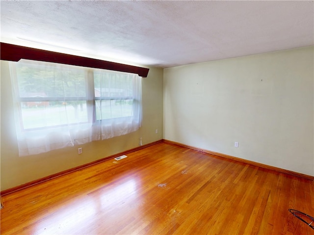 306 Cherokee Dr, Center Twp But, PA 16001 - spare room featuring wood finished floors and baseboards