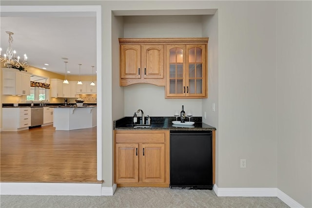 130 Sewickley Farm Cir, Marshall, PA 16046 - indoor wet bar with dishwasher, refrigerator, light wood-type flooring, a chandelier, and hanging light fixtures