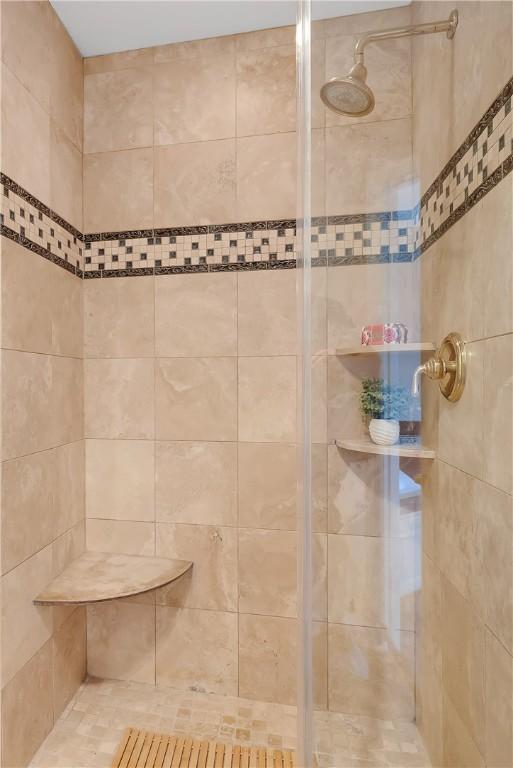 130 Sewickley Farm Cir, Marshall, PA 16046 - bathroom with a shower stall