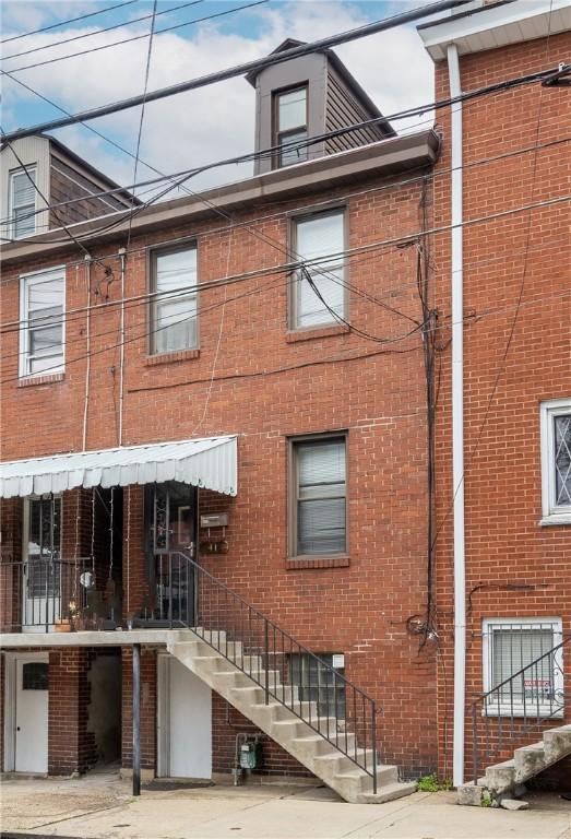 41 S 13th St, South Side, PA 15203 - view of property with stairway