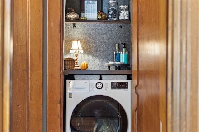 6909 Meade St, Point Breeze, PA 15208 - laundry area featuring washer / dryer