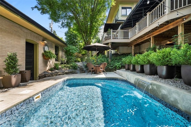6909 Meade St, Point Breeze, PA 15208 - swimming pool with a patio