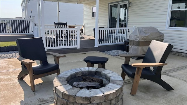 110 Mohawk Dr, Buffalo Twp But, PA 16055 - porch featuring a fire pit and grilling area