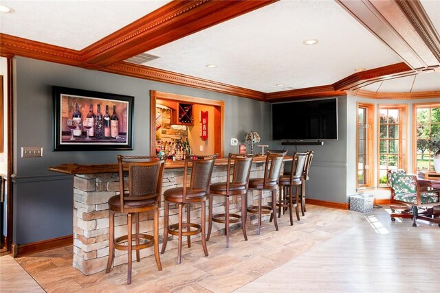 7 Shepherds Ln, North Strabane, PA 15330 - indoor bar with ornamental molding and recessed lighting